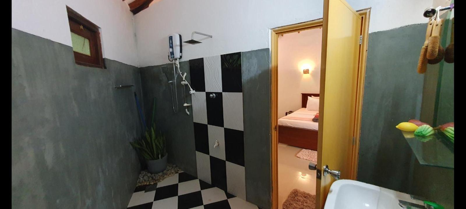 Blue Whale Lagoon Resort Ahangama Εξωτερικό φωτογραφία